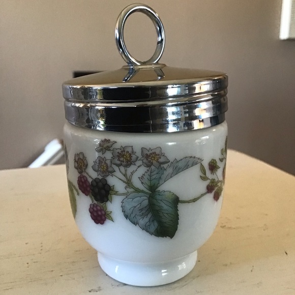 Royal Worcester Egg Coddler in Lavinia Berries - Picture 3 of 6